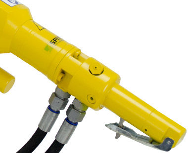 Hydraulic Portable Hacksaw Machines handle close