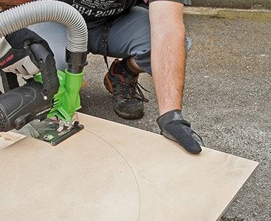 Using 4-1/2" diamond blade and EDS 125 saw for curved cut