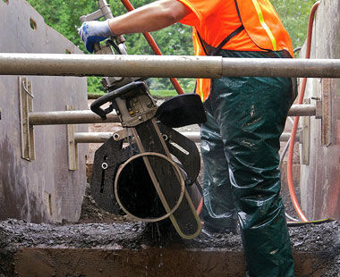 Sierras hidráulicas de corte de tuberías PowerGrit para hierro dúctil subterráneo